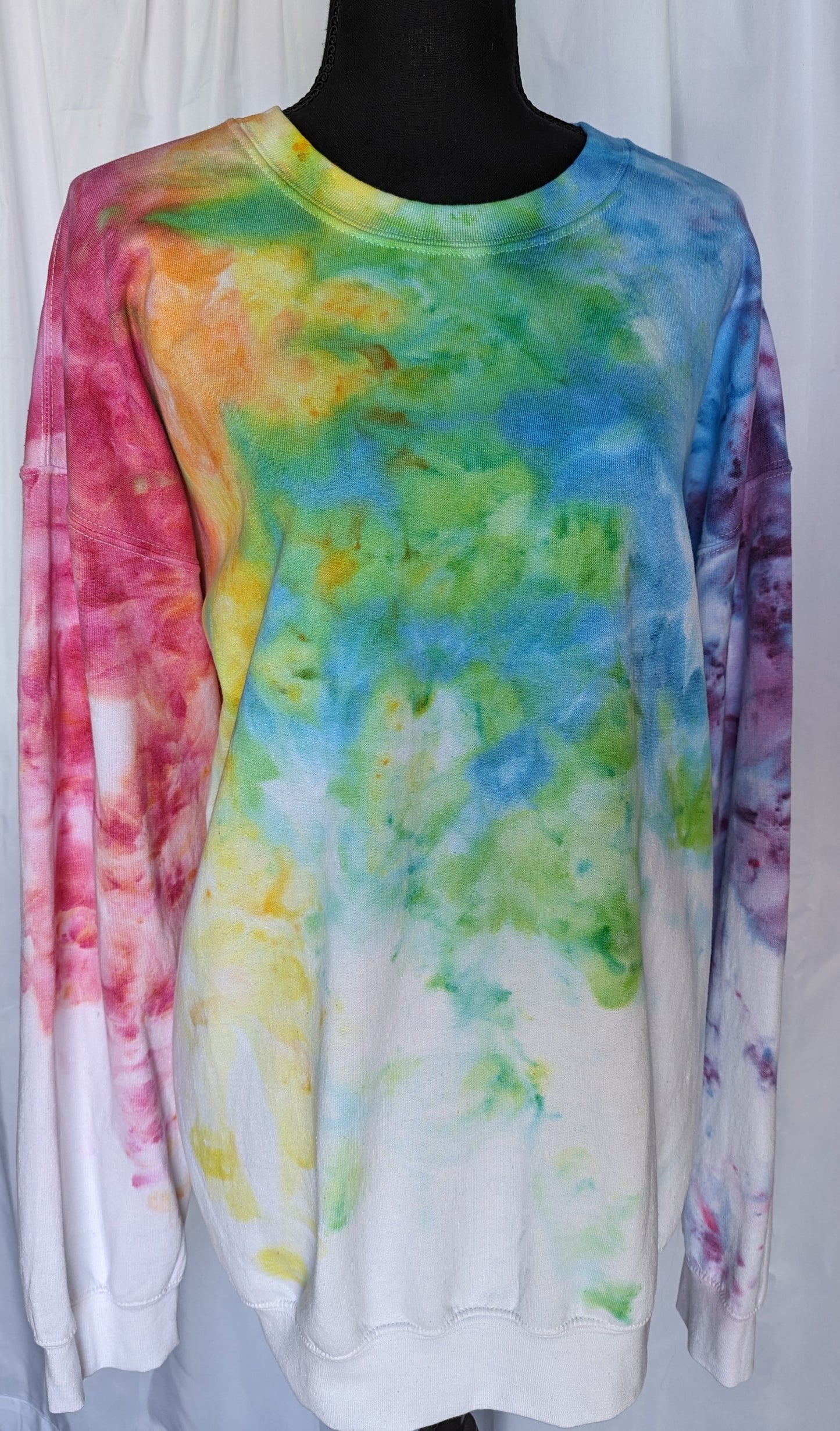 RAINBOW CREW NECK SWEATSHIRT