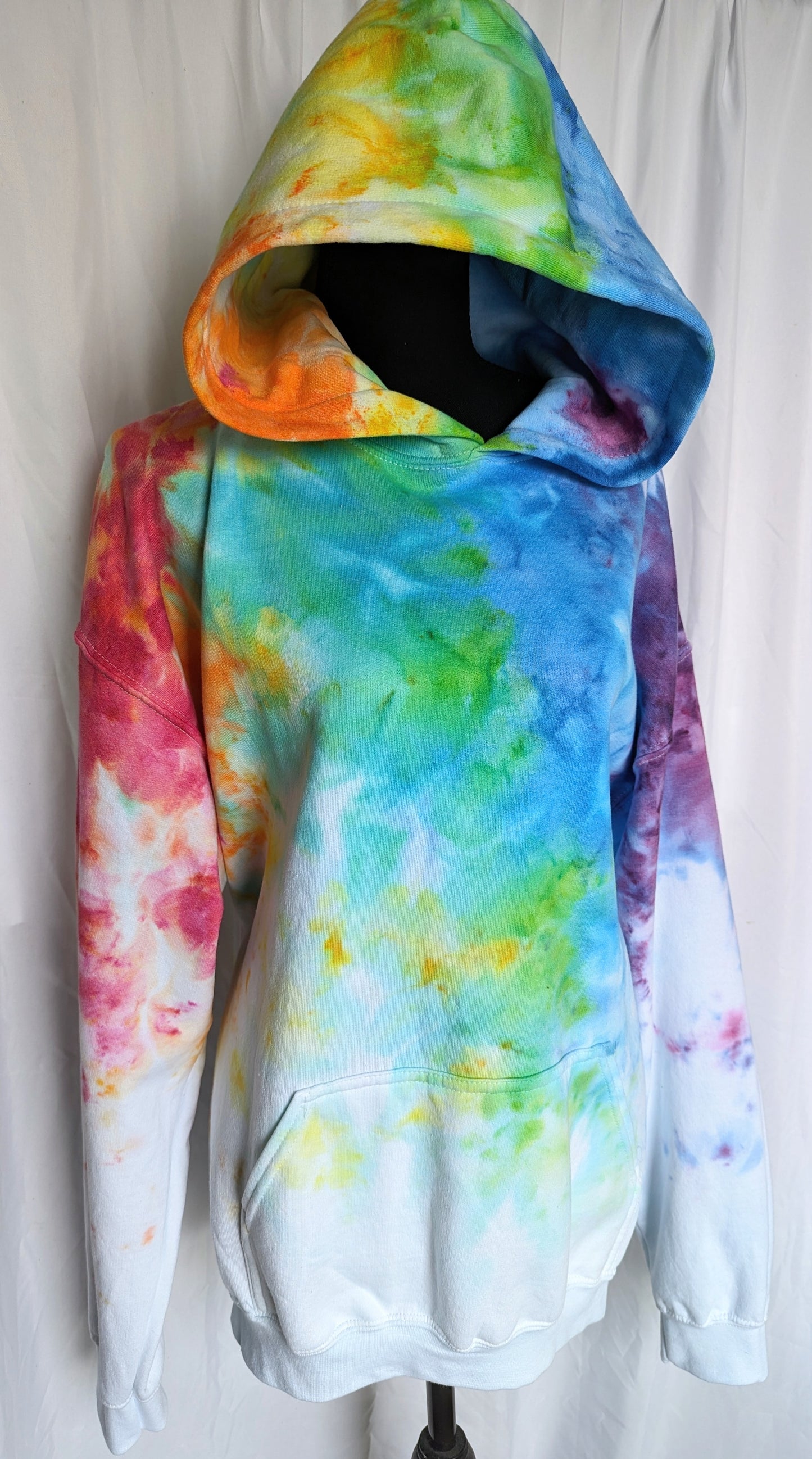 RAINBOW CREW NECK SWEATSHIRT