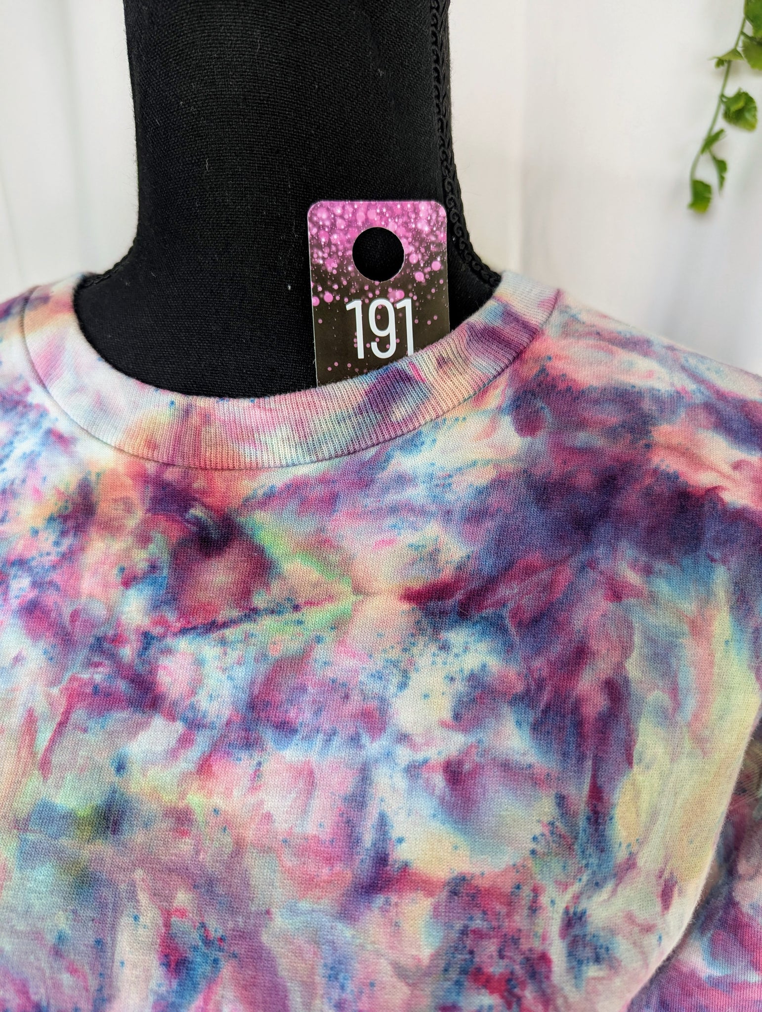 MEDIUM long sleeve tee 191