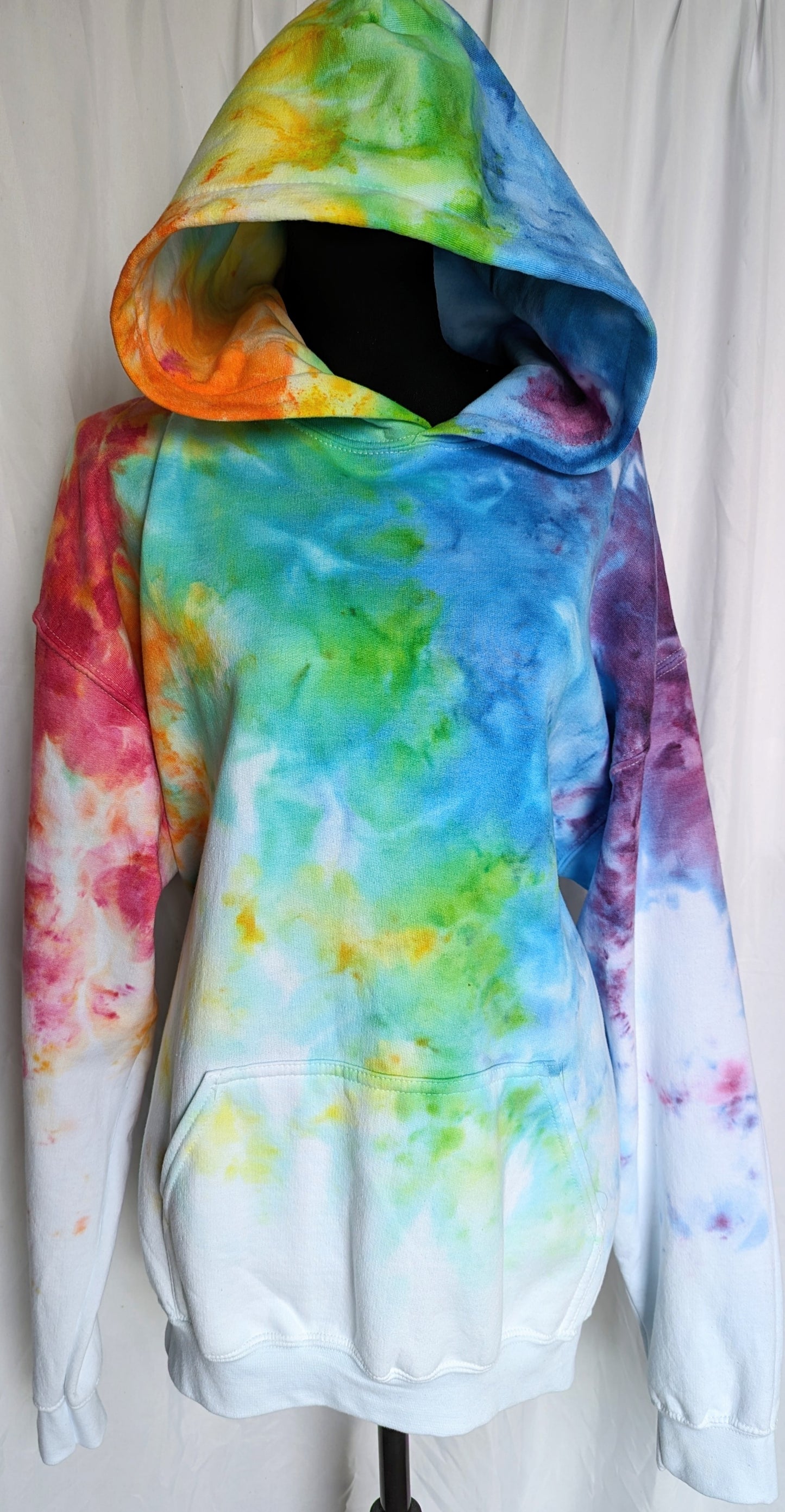 RAINBOW CREW NECK SWEATSHIRT