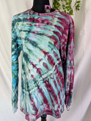 MEDIUM long sleeve tee 189